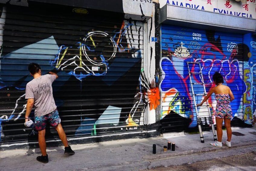 Street artists in action!