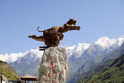 3-Day Private Lijiang City Highlights Tour from Xi'an by Plane