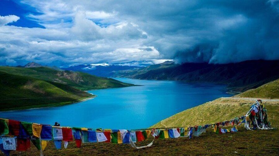 7-Day Small Group Lhasa,Yamdrotso,Everest, Kathmandu from Chengdu