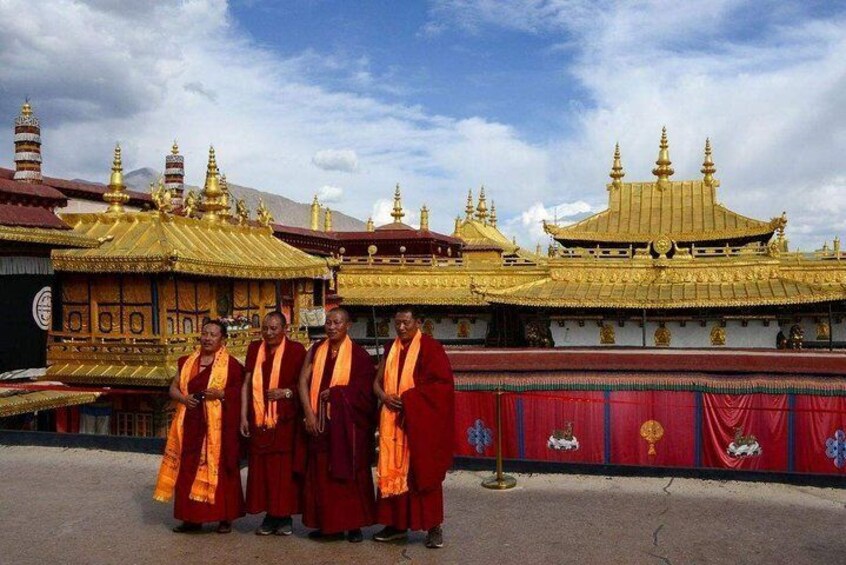 8-Day Small Group Lhasa, Yamdroktso & Namtso Lake and Shigatse City Tour