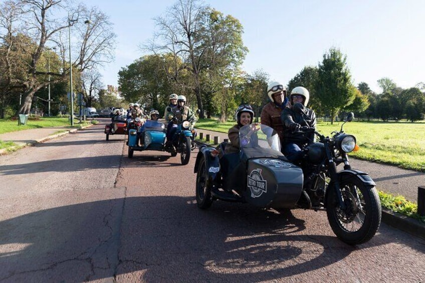 Group ride for Versailles