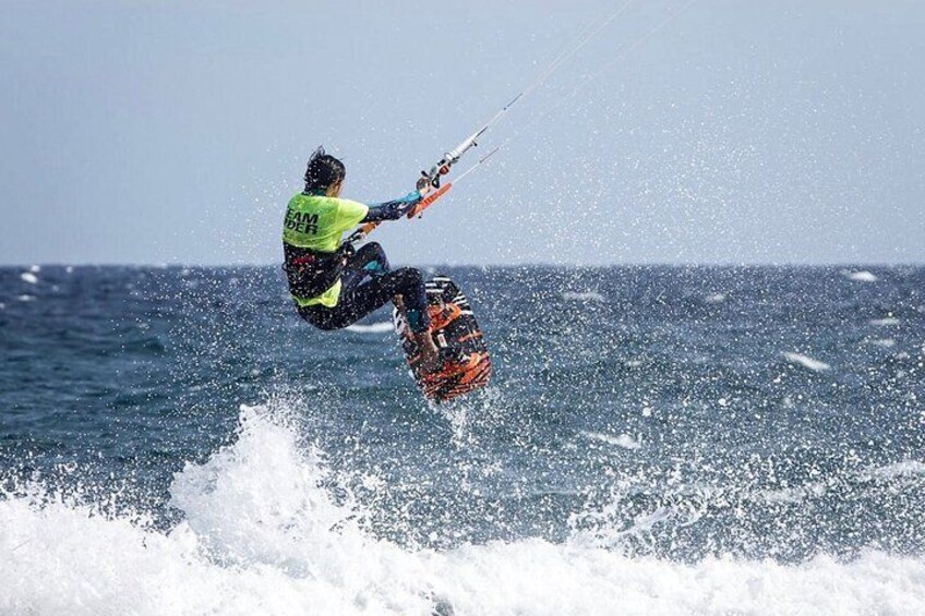 4-Day Private Kitesurfing Lessons for Beginners in Tenerife