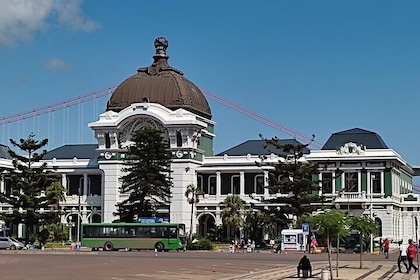 Walking tour - Inside Maputo neighborhoods