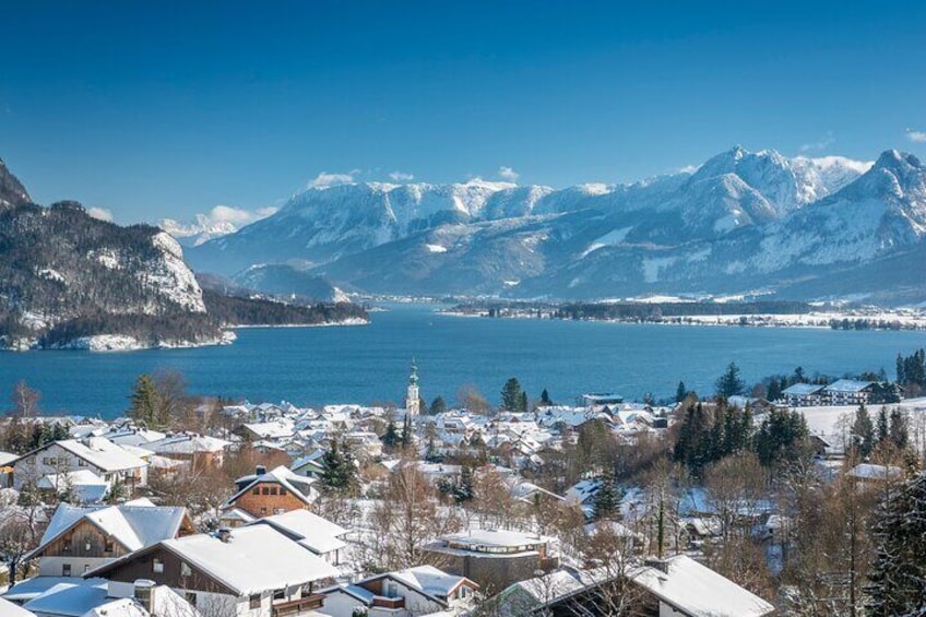 Festive Christmas Walking Tour in St. Gilgen