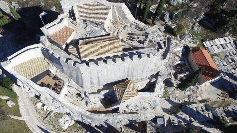 Konavle and Falcon Fortress: A Half-Day Tour with Lunch