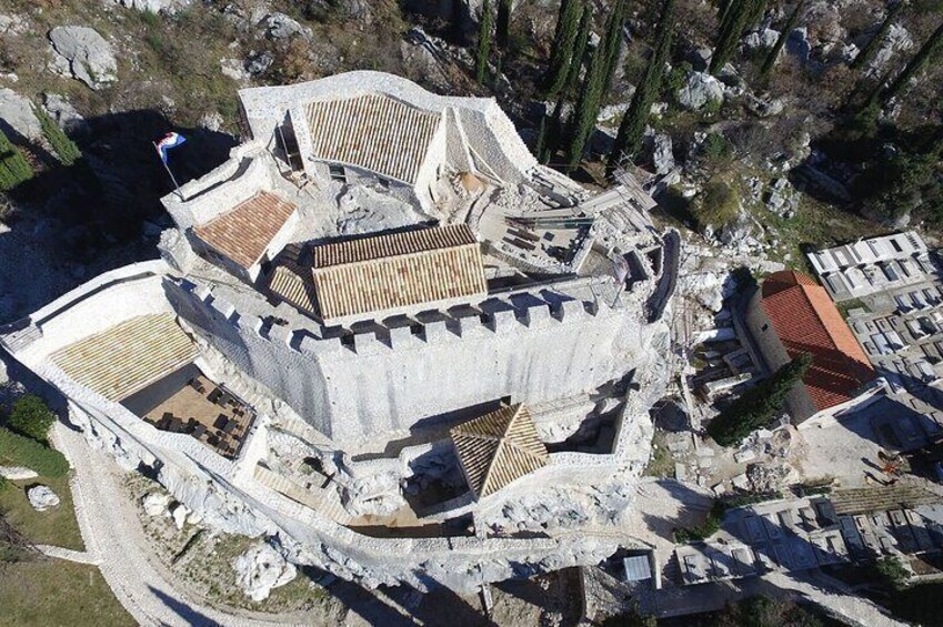 Konavle and Falcon Fortress: A Half-Day Tour with Lunch