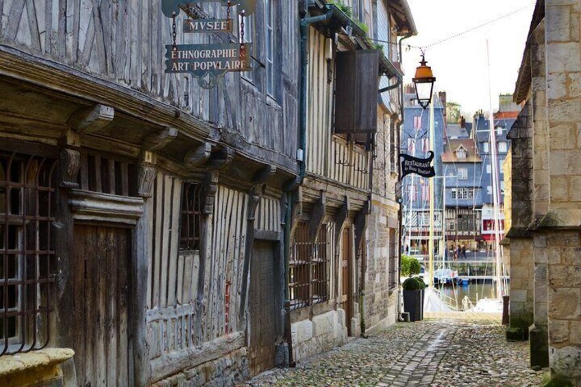 Normandy Small-Group Tour from Paris by Minivan, Calvados tasting