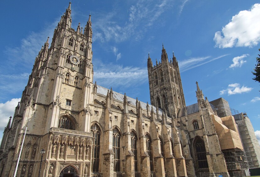 Leeds Castle, Canterbury, Dover & Greenwich Full-Day Tour with River Cruise