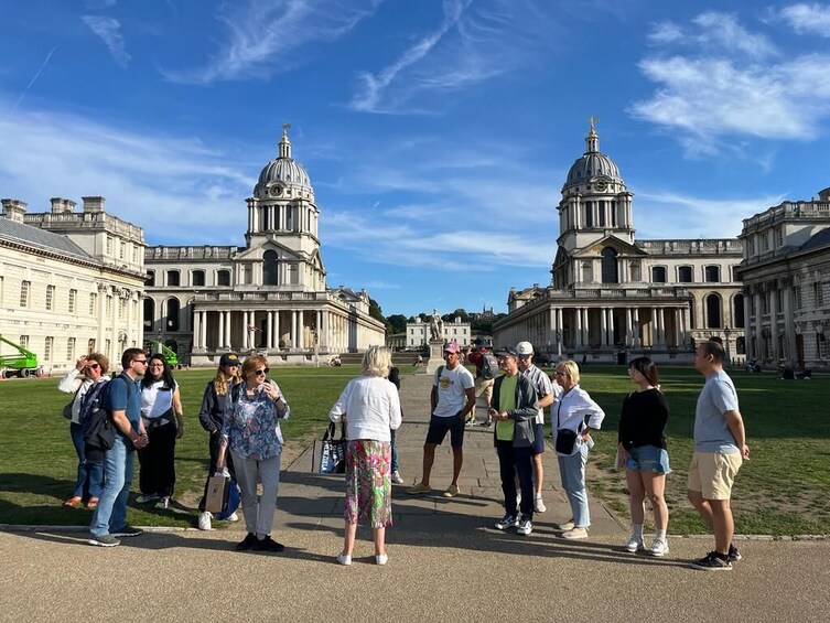Small Group Leeds Castle, Canterbury, Dover & Greenwich with River Cruise