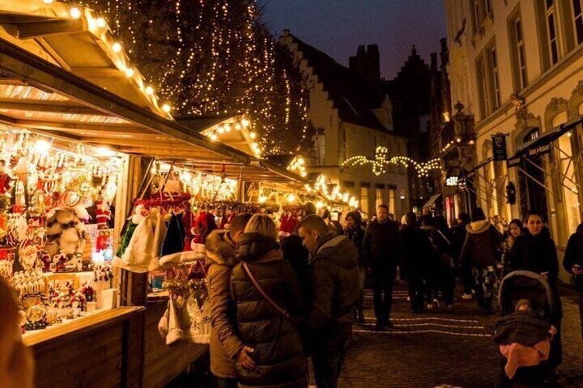 Charming Christmas Tour in Bruges