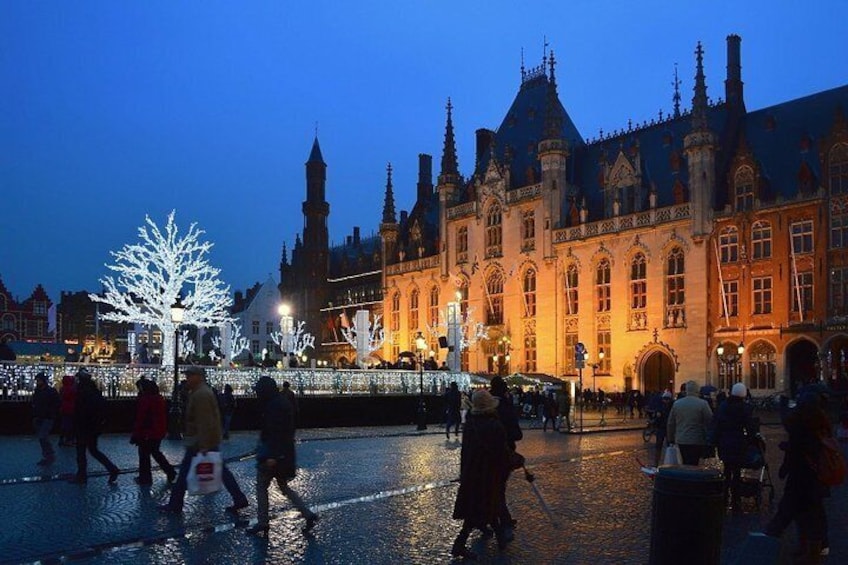 Charming Christmas Tour in Bruges