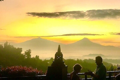 Borobudur sunrise from Setumbu Hill and Yogyakarta day tour