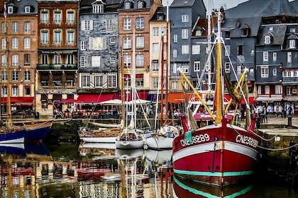 Private Normandy Live guided trip to Rouen — Honfleur — Deauville