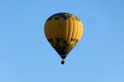 Hot Air Balloon Ride in Segovia with Picnic and Video