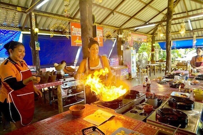 Der beste Kochkurs an der Thai Charm Cooking School in Krabi