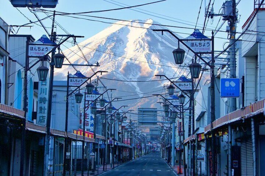 Mt.Fuji Day Tour: Fuji 5th Station, Kawaguchiko, Fuji Street,etc.