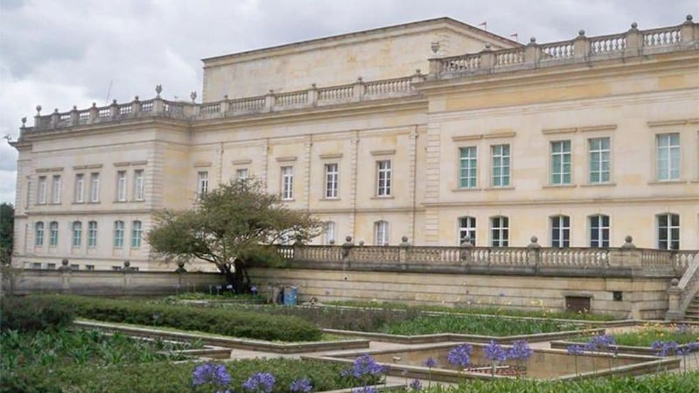 View of court and Narino Palace
