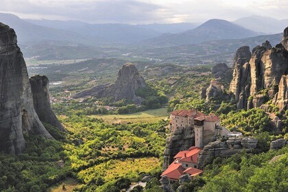 Meteora monasteries - a unique experience