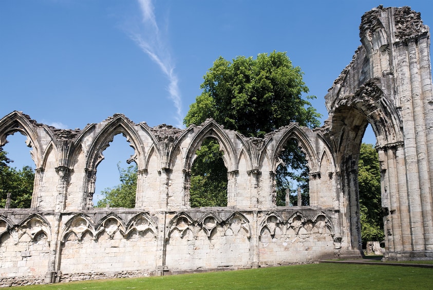 Day Trip to York via Train with Hop-On Hop-Off Bus Tour