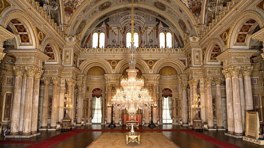 Imperial Palace Tour at Dolmabahce Palace - Skip the Line