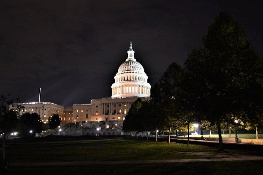 Under the Stars: Exclusive Night Tour of DC - Up to 5 Guests