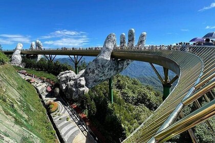 Ba Na Hills Private Tour & Golden Bridge with Both Hands