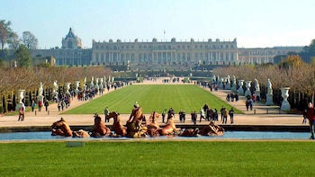 Skip-the-Line Versailles Tour with Audio Guide