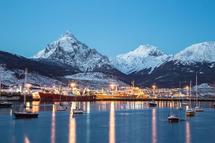 3 Days & 2 Nights Experience Ushuaia with Airfare from B.A.