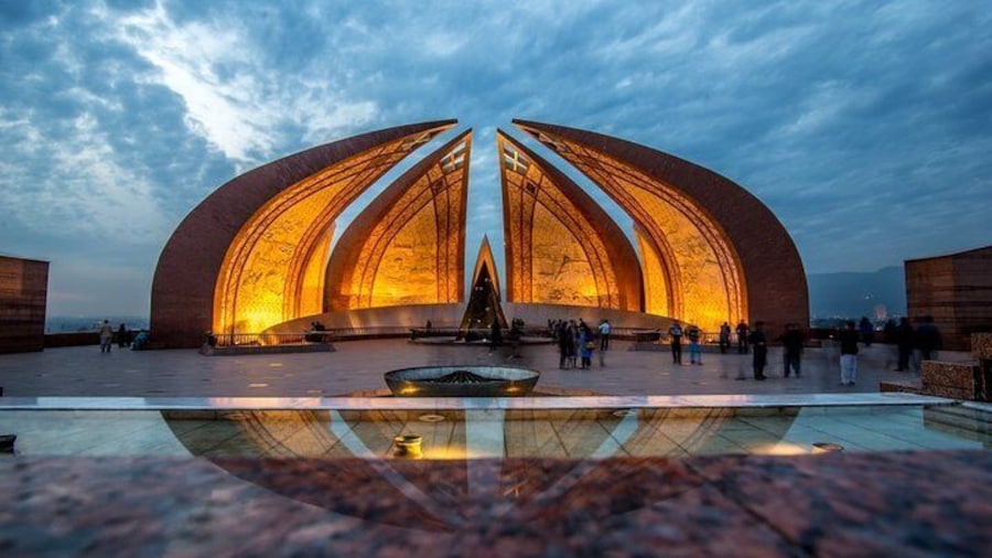 Best of Islamabad City Landmarks Exploration Tour