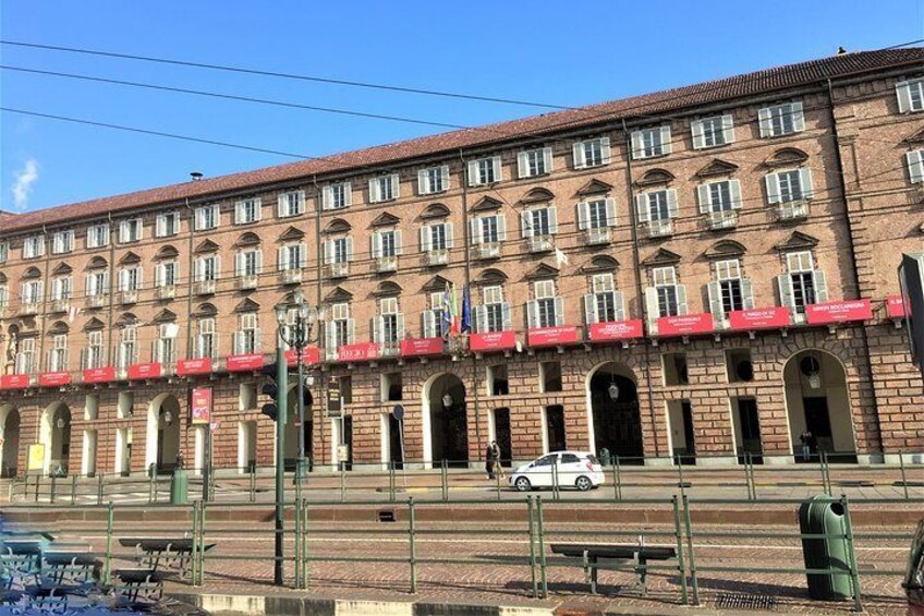 Baroque Turin: Explore Piazza Castello on an audio walking tour