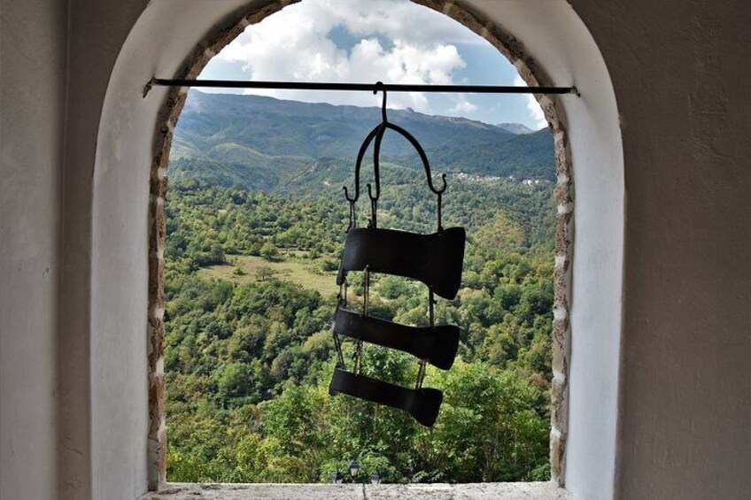 Bigorski Monastery and home-hosted lunch in Janche village from Ohrid