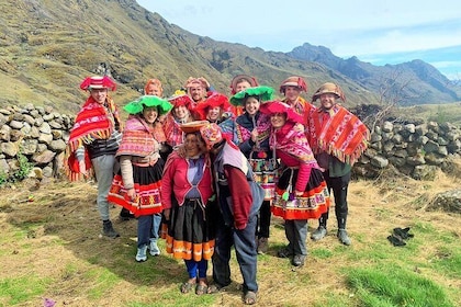 Lares Trek to Machu Picchu 4 days with Panoramic Train