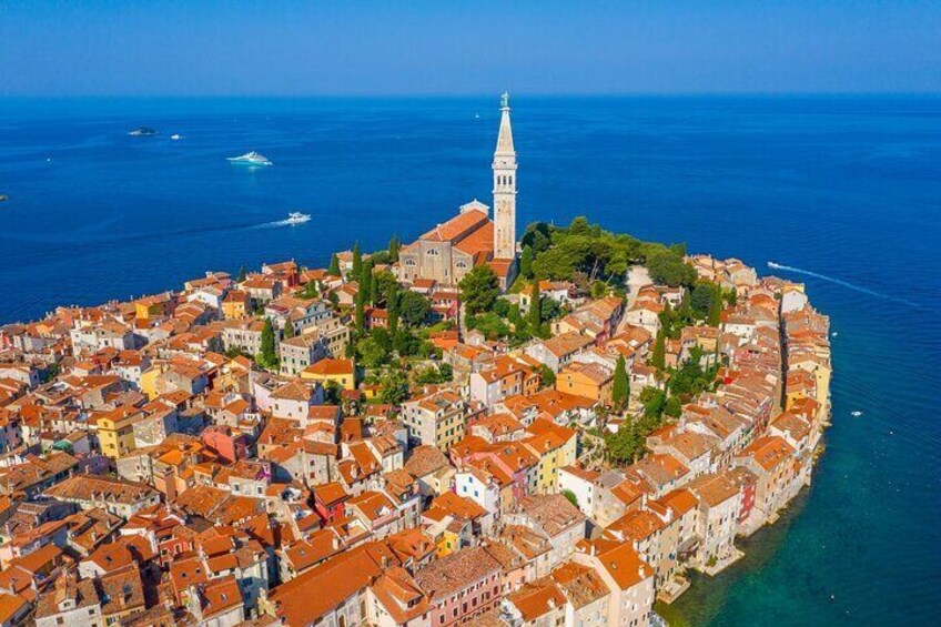 Majestic guided walking tour in Rovinj