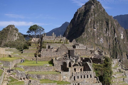 Tour Machu Picchhu full day Private Services