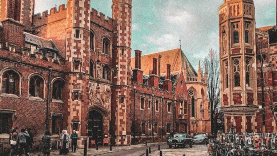 Immersive Podcast Tour of Cambridge