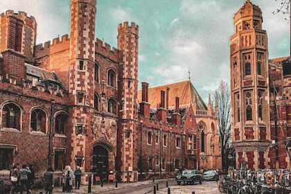 Udforsk Cambridge Student Life & Top Colleges Walking Tour
