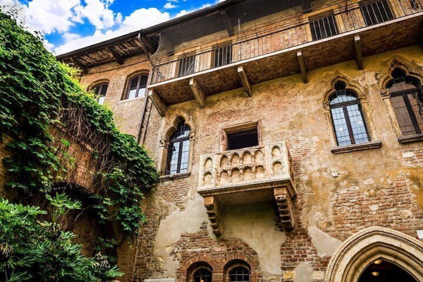 Guided tour “Love stories of Verona”