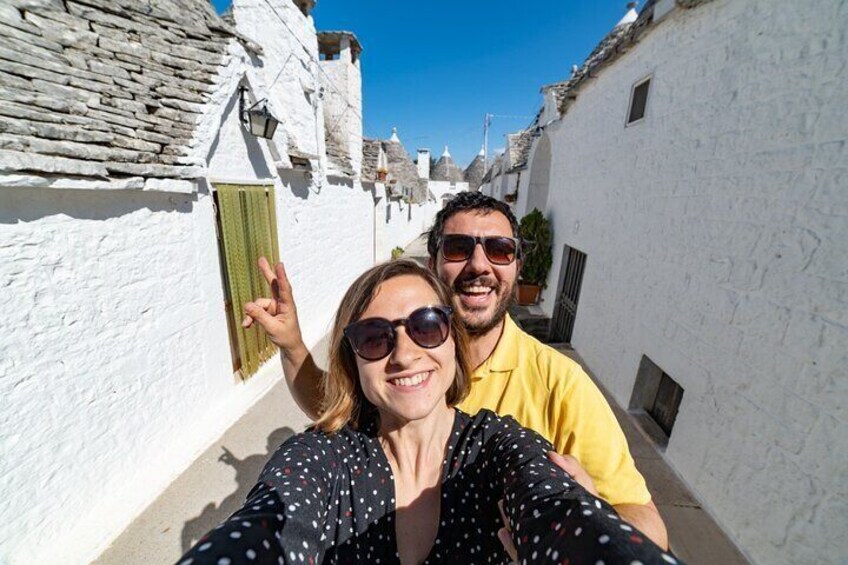 Guided Alberobello Walking Tour for Couples