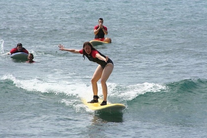 Lección de surf en Sunny Po'ipu