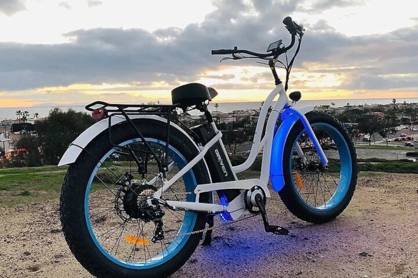 Historic City and Beach E-Bike Tour