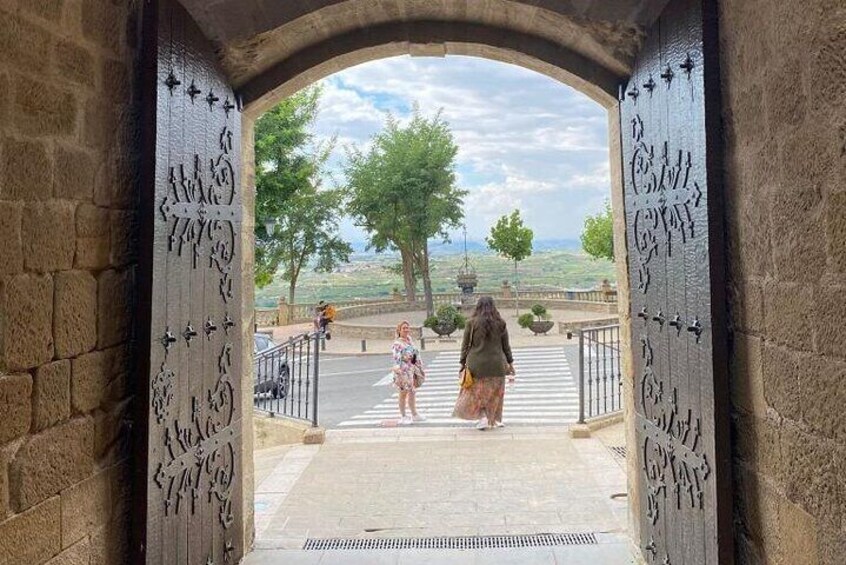 The authentic Rioja Alavesa wine experiences 