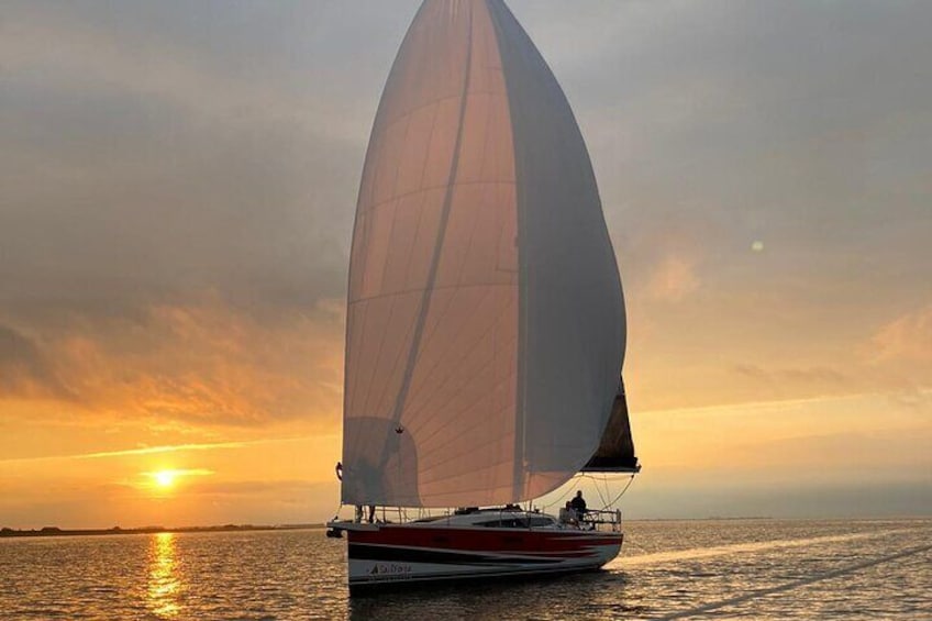 Evening sailing in Zeeland - Sunset Sailing