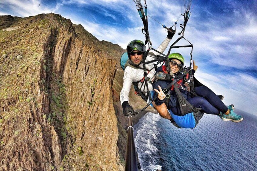 1000m (3300ft) SILVER performance flight above the South of Tenerife