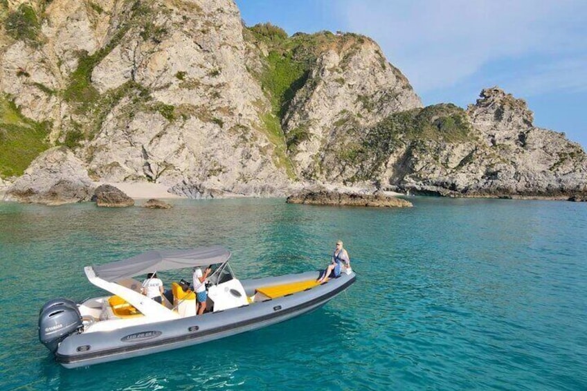 DISCOVER THE COAST of the Gods! THE BEST BOAT TOUR from Tropea to Capo Vaticano