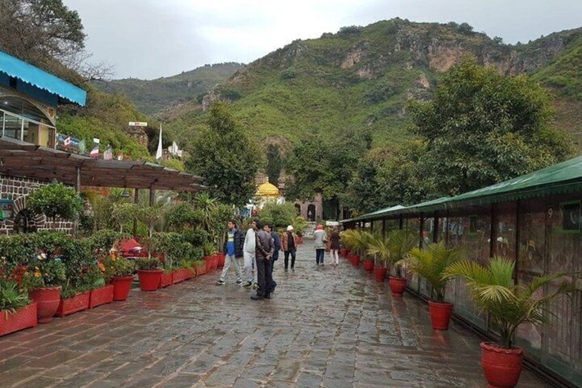 Private Tour: Half Day Islamabad Saidpur Village Exploration Tour