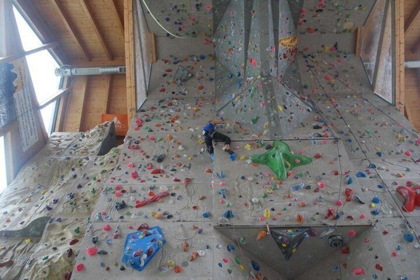 Private Indoor Climbing Lesson in Cortina d'Ampezzo