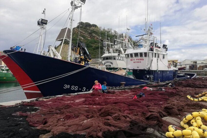 TXAKOLI VINEYARDS, ZUMAIA and GETARIA - Private Outdoor & Gastronomic Adventure