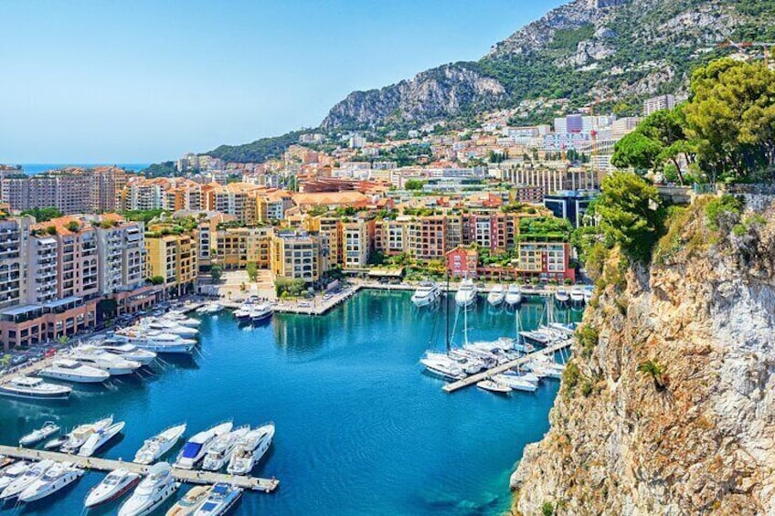 From Monaco to Monte Carlo: Royal Sites and Scents