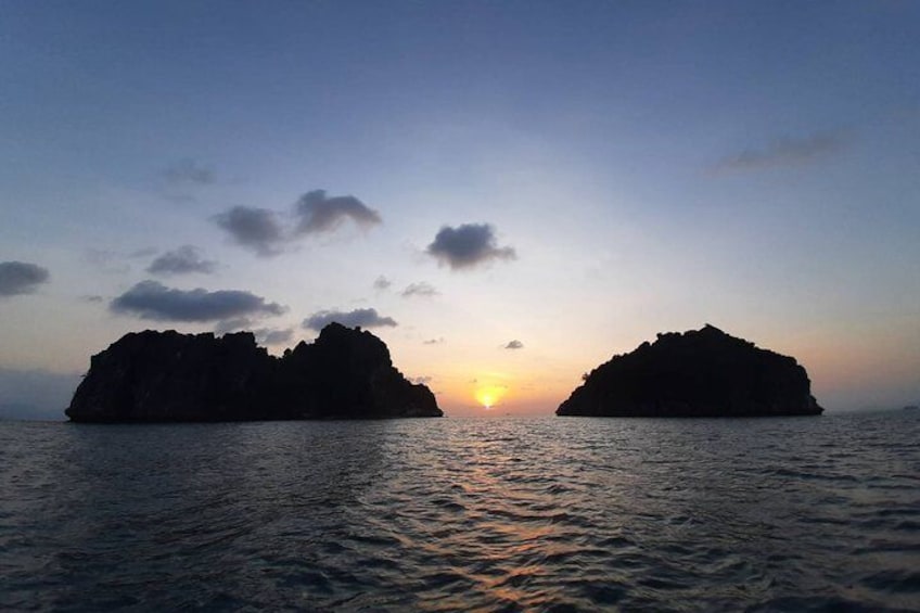 Koh Tan and Koh Madsum Sunset Trip By Longtail Boat From Koh Samui
