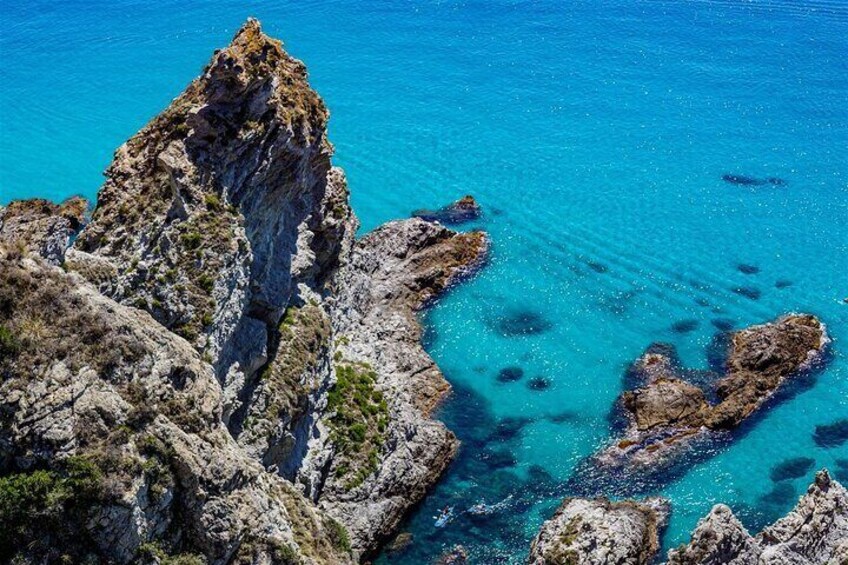 Snorkeling tour from Capo Vaticano to Tropea - Excursion by rubber dinghy